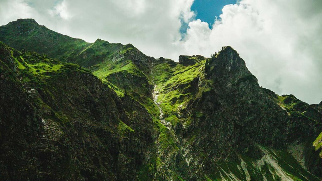green mountain peaks